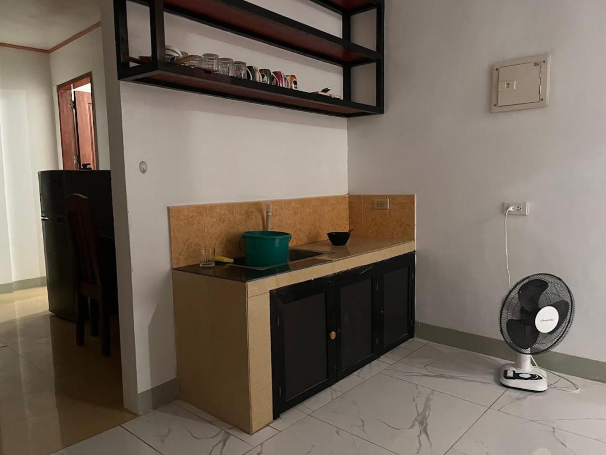 Bella'S Bed & Breakfast Dauis Bagian luar foto