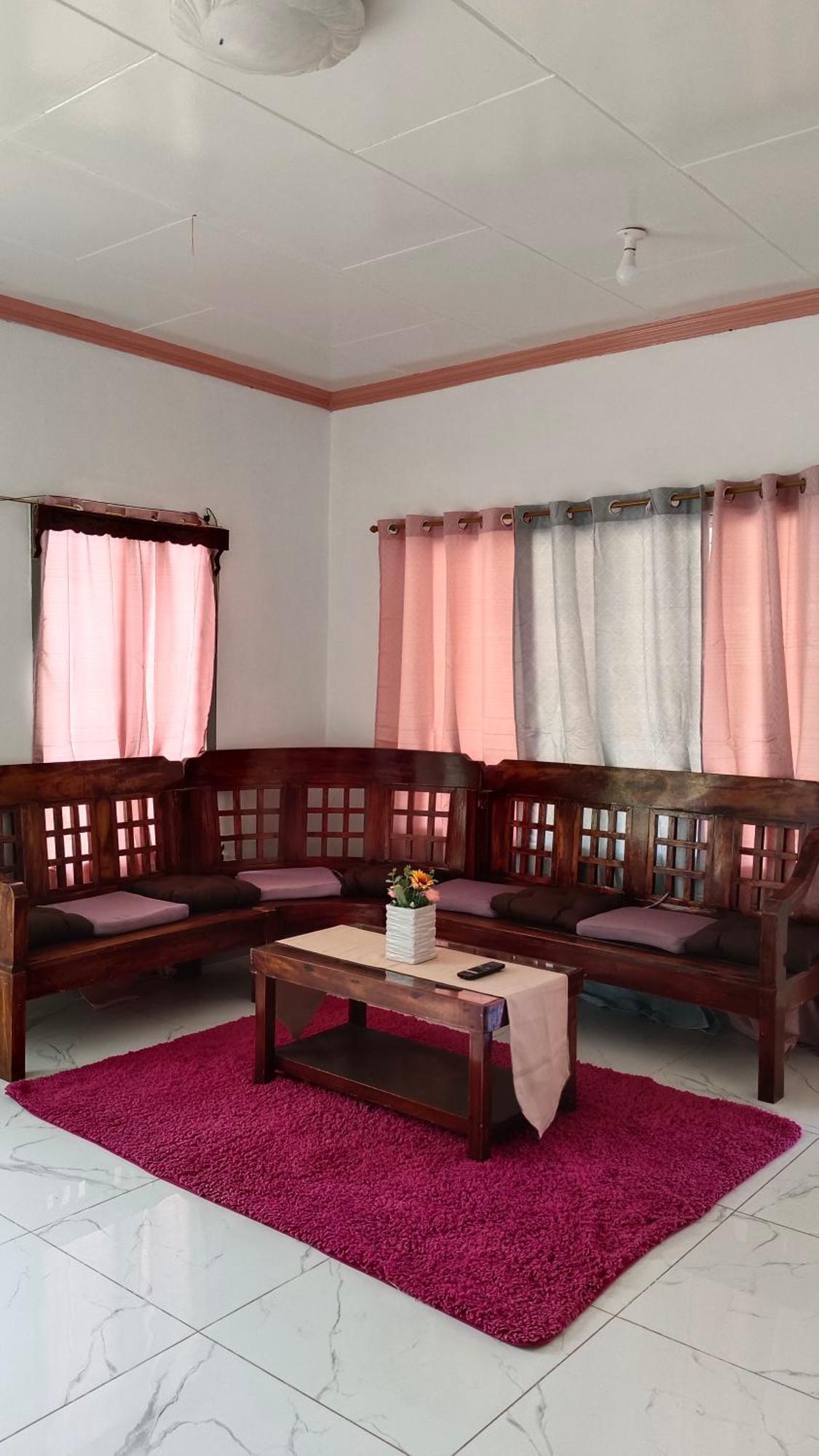 Bella'S Bed & Breakfast Dauis Bagian luar foto
